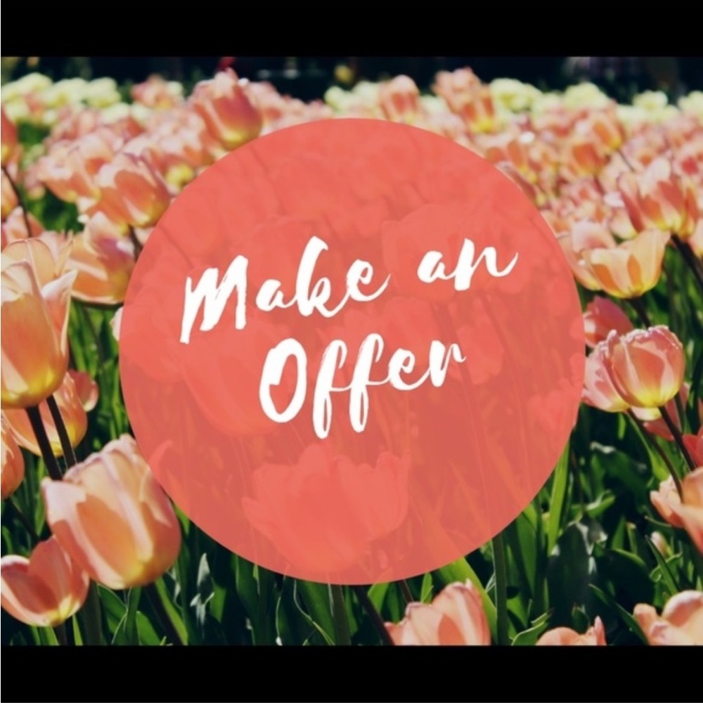 Closet clear out!! Open to offers!